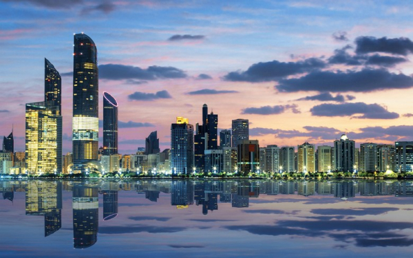Abu Dhabi Khác Dubai Thế Nào? So Sánh Để Phân Bổ Thời Gian Cho Đúng