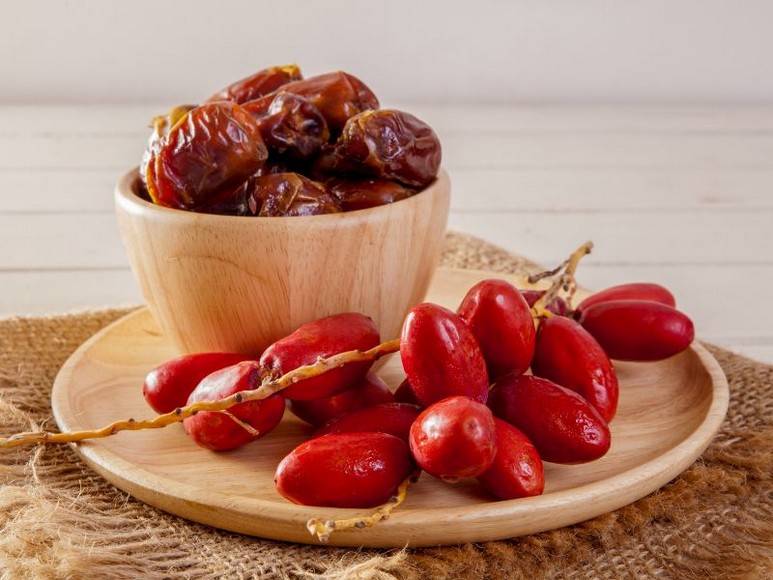 Cận cảnh vỏ chà là căng bóng không kết tinh đường
